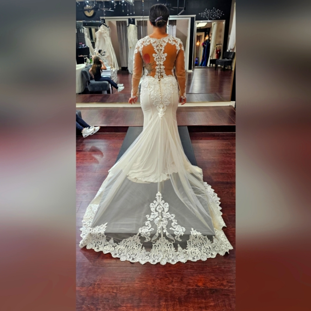 Wedding dress